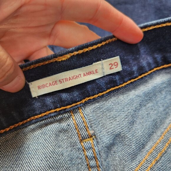 Levi's Ribcage Straight Ankle Jeans Dark Wash Denim Distressed Women's 29 - Picture 9 of 11